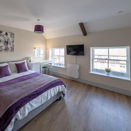 Isabella House - Hereford City Centre Aparthotel, By Rentmyhouse Exterior foto